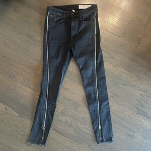 Rag & Bone black zippered skinny jeans - Size 24